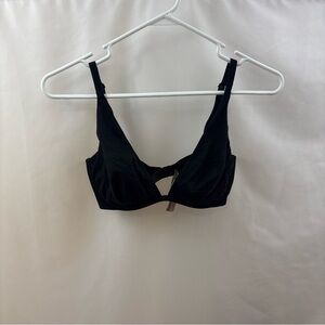 Victoria's Secret Incredible by VS Unlined Plunge Bra  Black  32DD